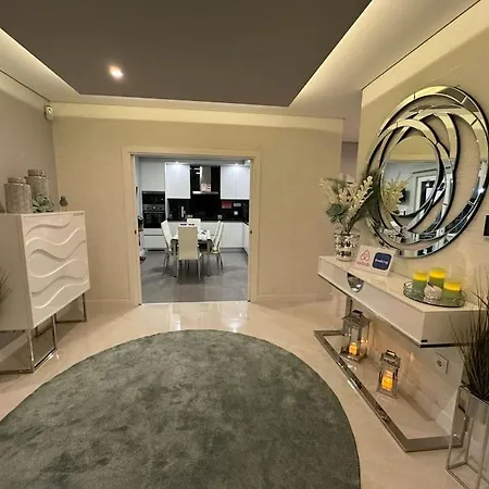 Moradia Com Piscina Em Quinta Do Conde, Sesimbra * Quinta do Conde
