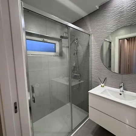 Moradia Com Piscina Em Quinta Do Conde, Sesimbra *