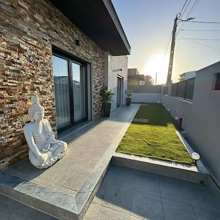 Moradia Com Piscina Em Quinta Do Conde, Sesimbra * Quinta do Conde