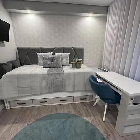 Moradia Com Piscina Em Quinta Do Conde, Sesimbra Semesterbostad