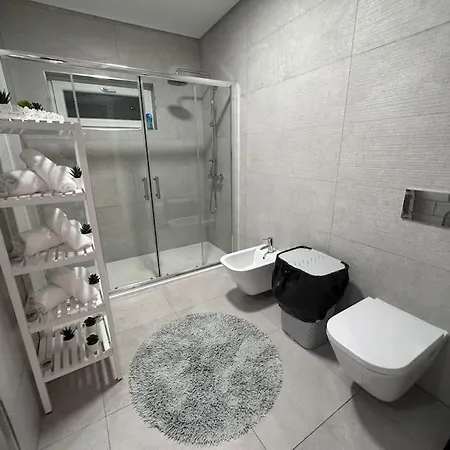 Moradia Com Piscina Em Quinta Do Conde, Sesimbra * Quinta do Conde